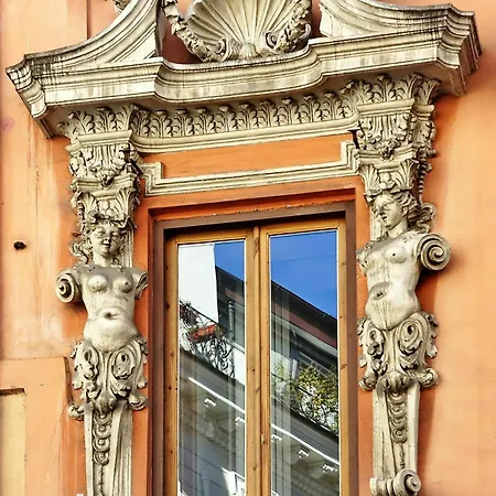Triton Place Appartement *