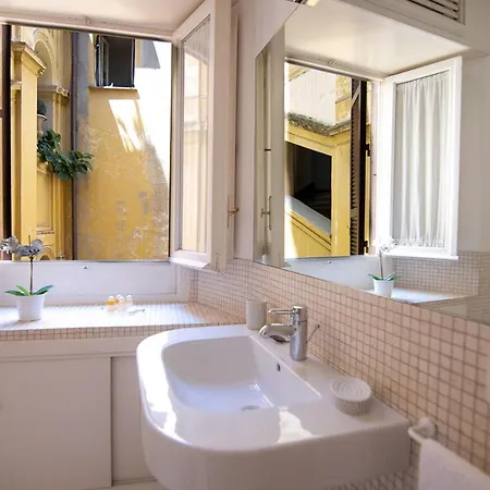 Triton Place Апартаменты