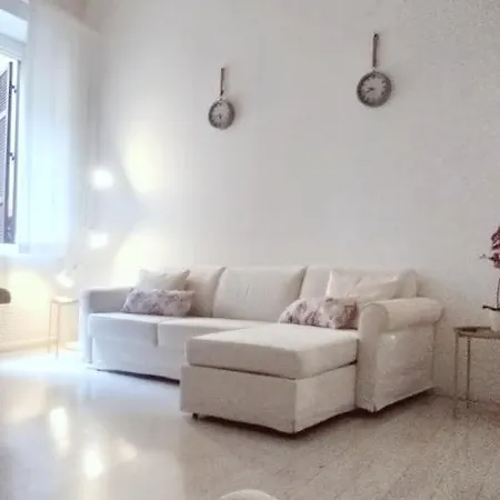Triton Place Апартаменты *